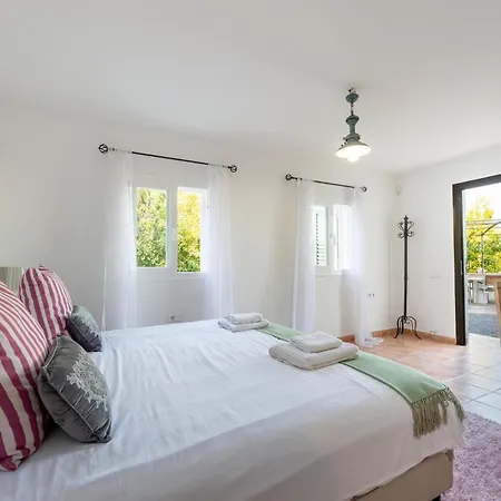 Bonaire, Up To 8+2 With Pool & Views *